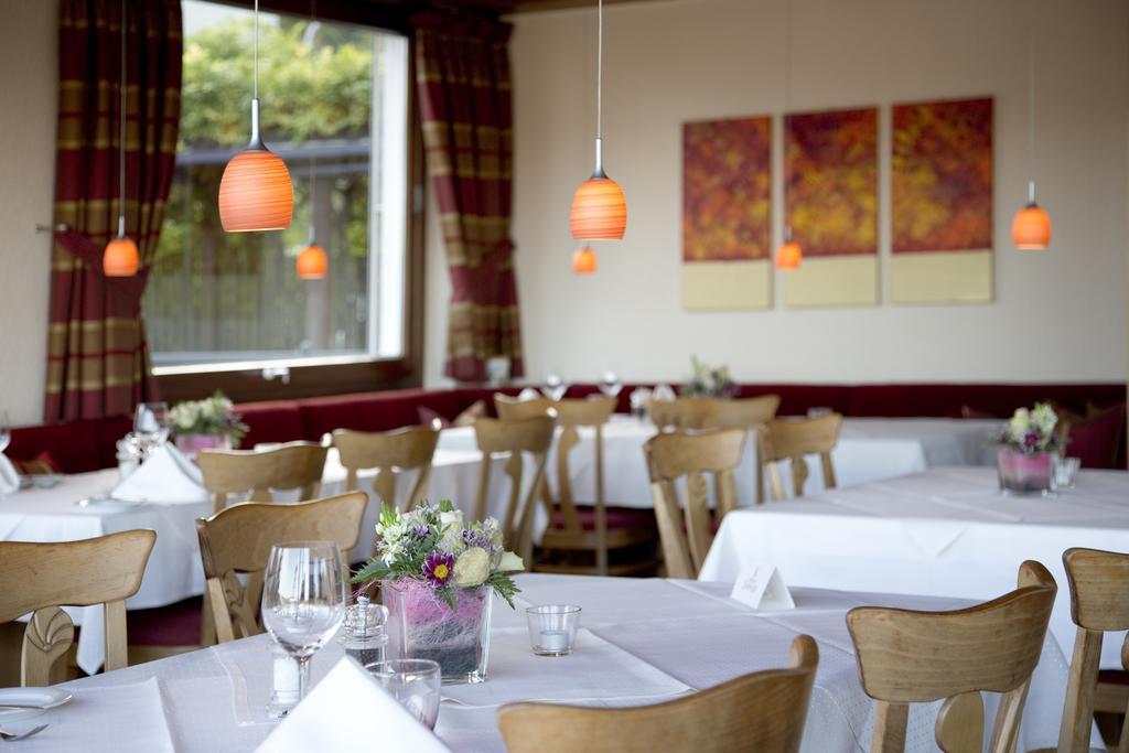 Restaurant-Hotel Maien Лёррах Экстерьер фото