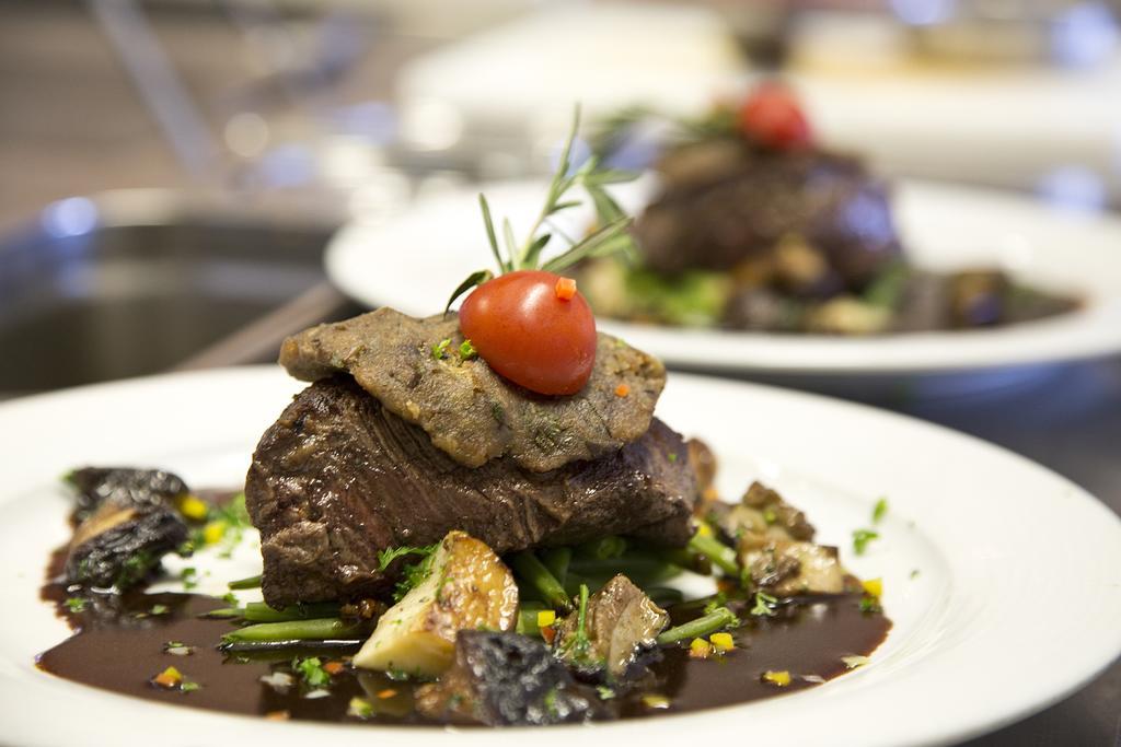 Restaurant-Hotel Maien Лёррах Экстерьер фото