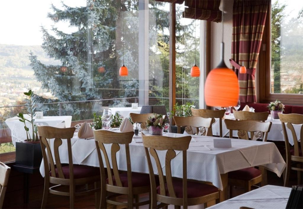 Restaurant-Hotel Maien Лёррах Экстерьер фото